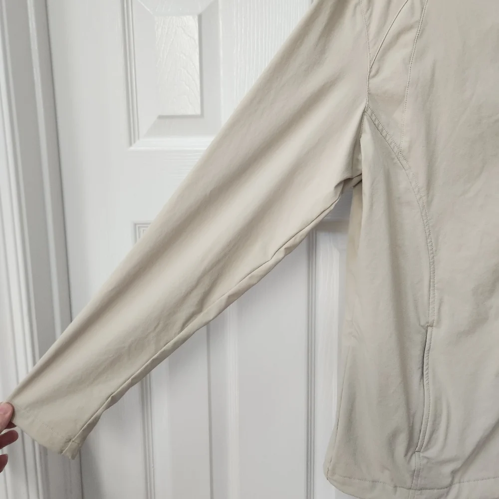 Lady Hagen Zip Front Tan Golf Jacket - Picture 2 of 9